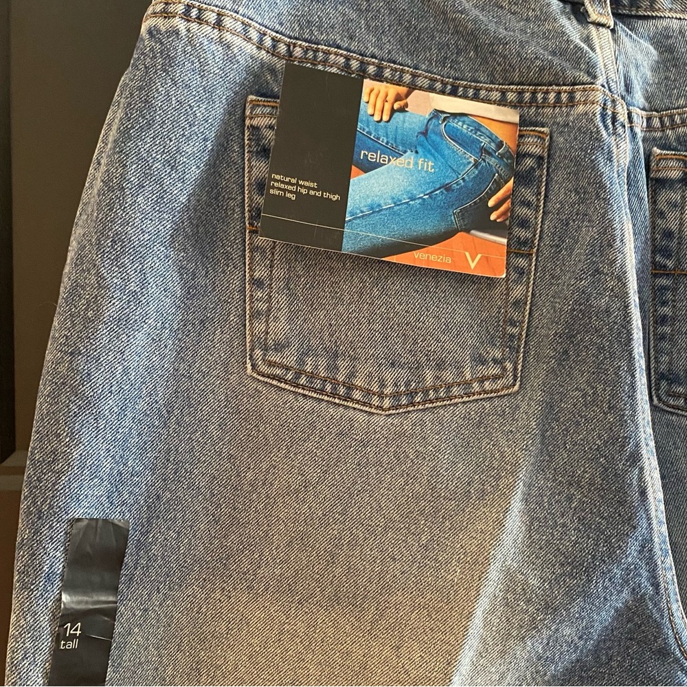 *Deadstock* high waisted 80’s mom jeans